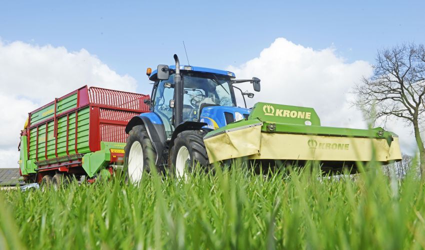 New Holland T 6020