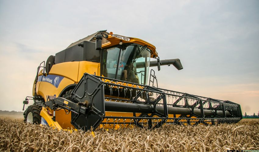 New Holland CX 8080