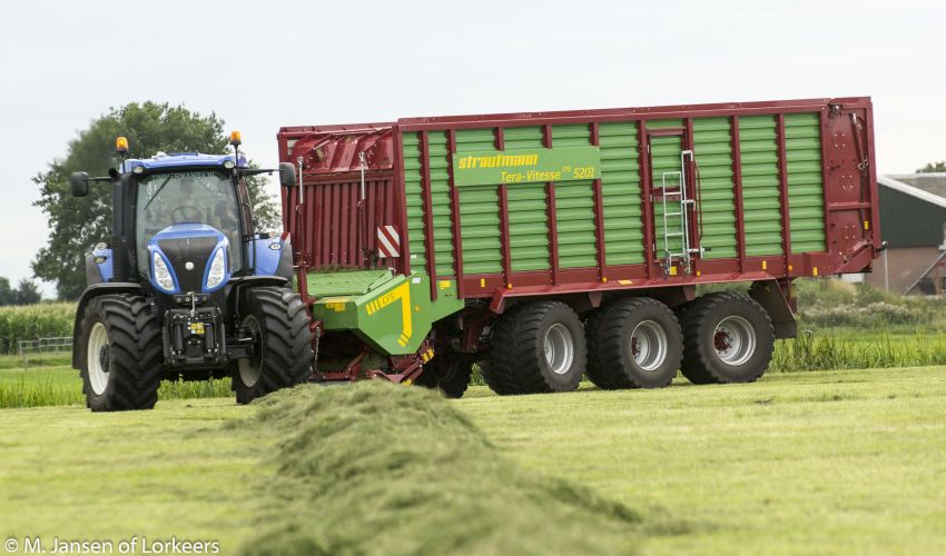 New Holland T 8.420