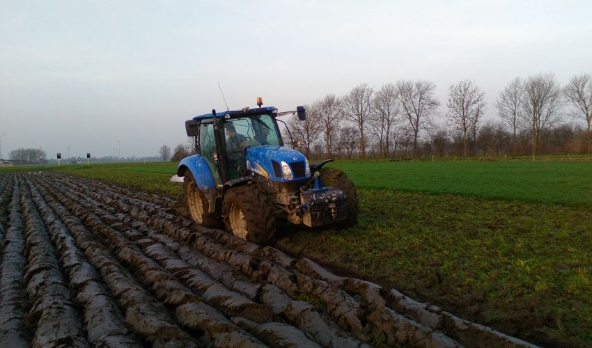 New Holland T 6030 Delta