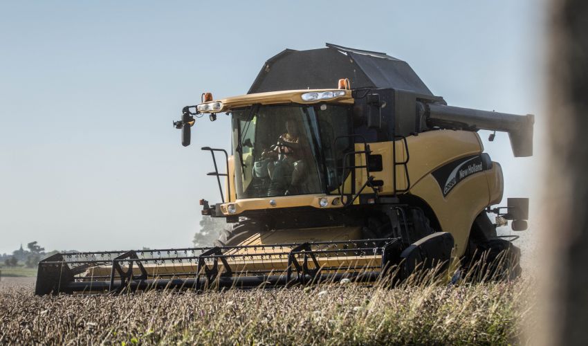 New Holland CR 980