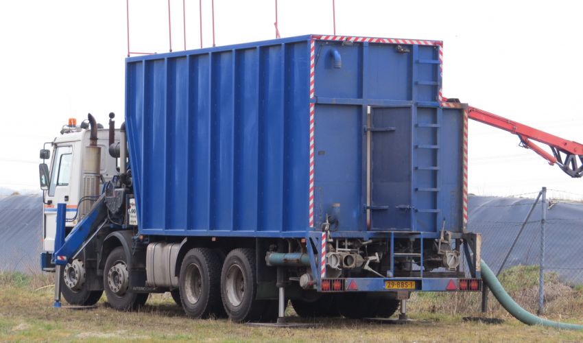 Onbekend Mestwagen