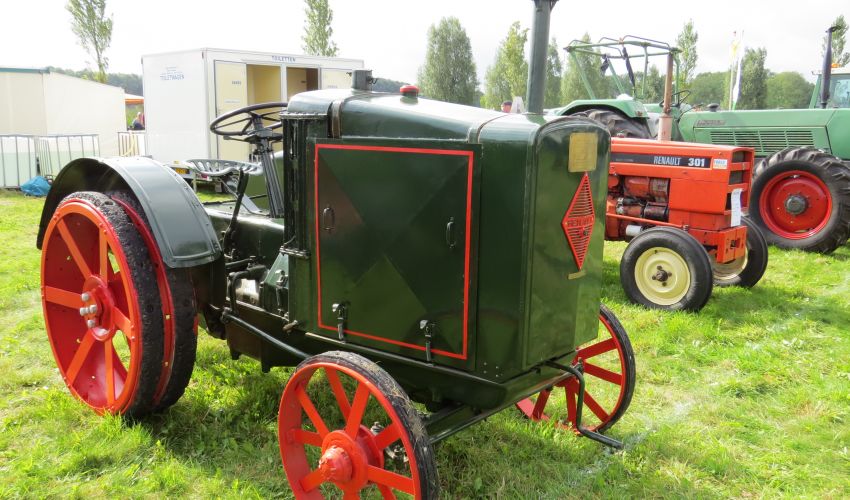 Renault PE