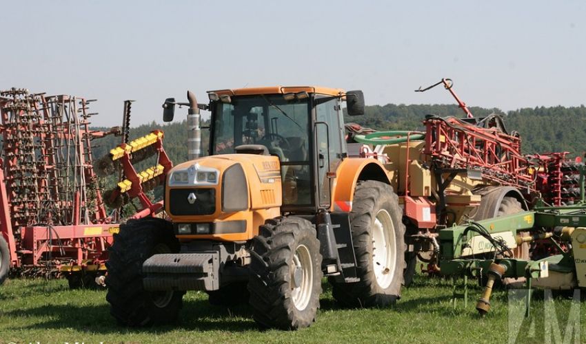 Renault Atles 915 RZ