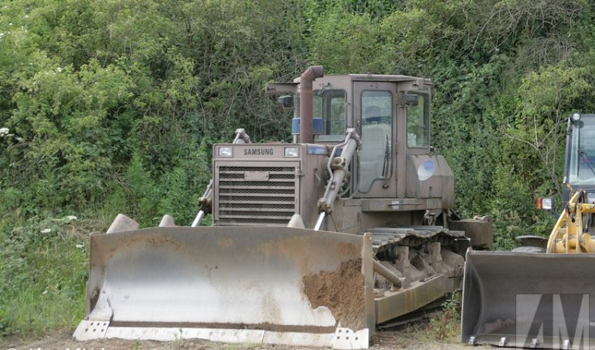 Samsung bulldozer