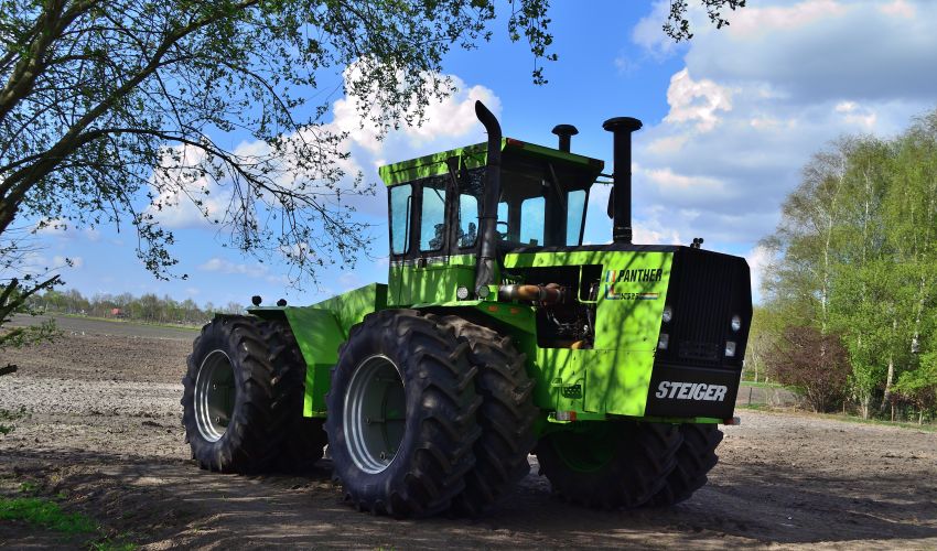 Steiger Panther III ST 325 Technische Daten - Deutschland