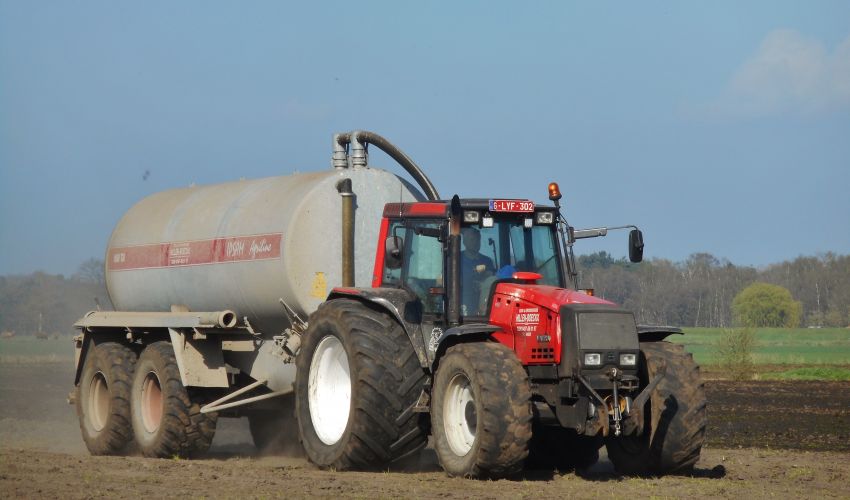 Valtra 8950