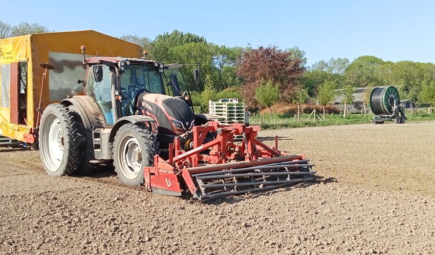 Valtra G135