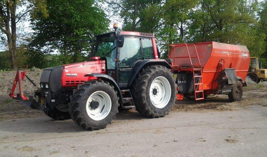 Valtra 6550
