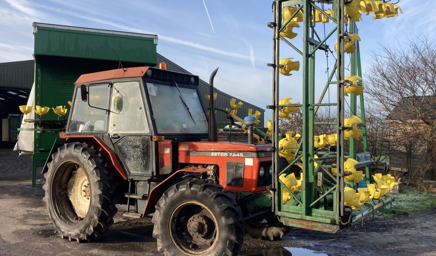 Zetor 7245