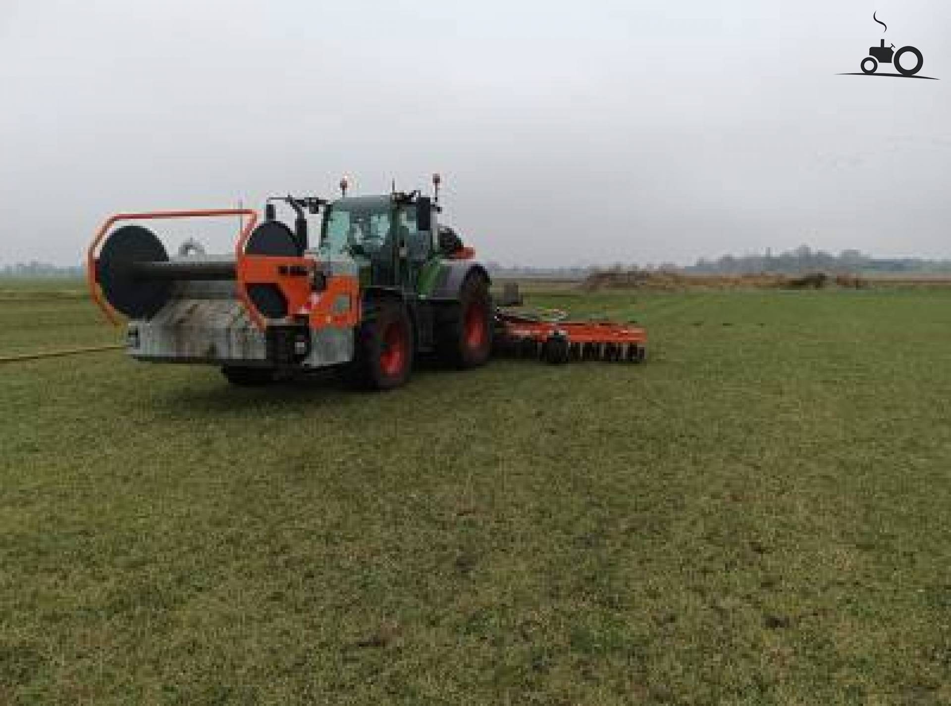 Fendt 516 with Schouten dribble bar