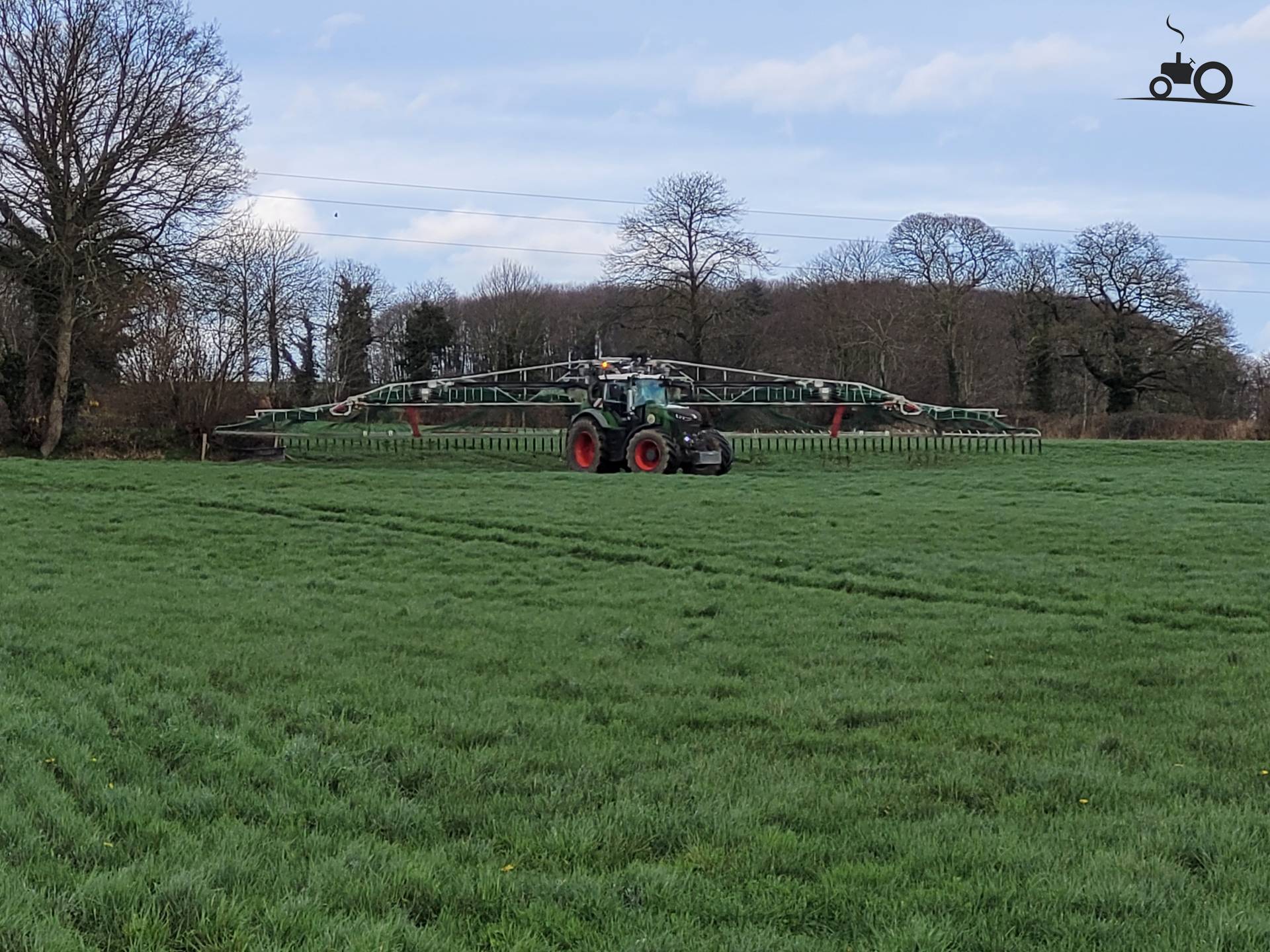 Bemesting van grasland met Fendt 936