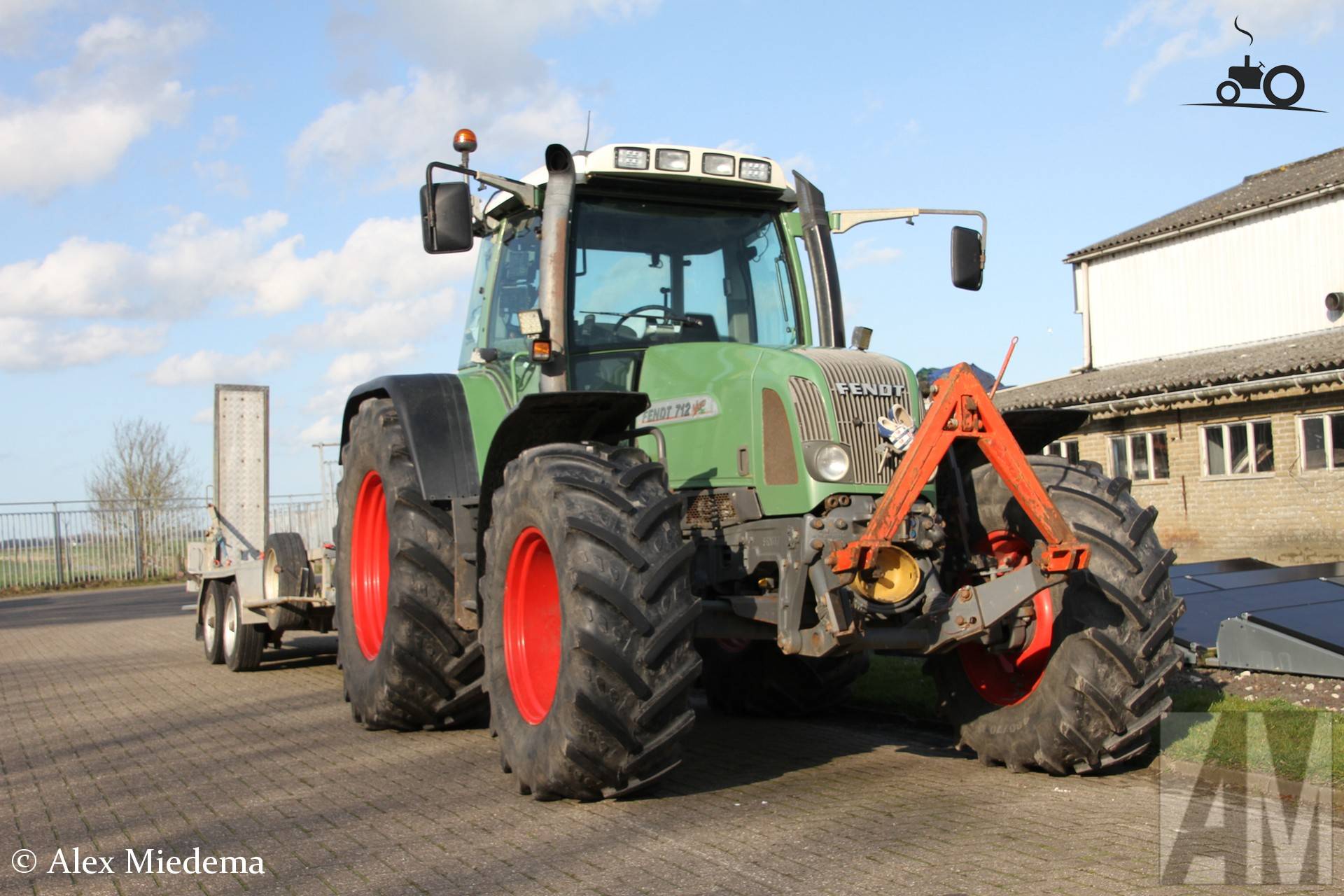 Fendt 712 Vario tractor in Bitgum