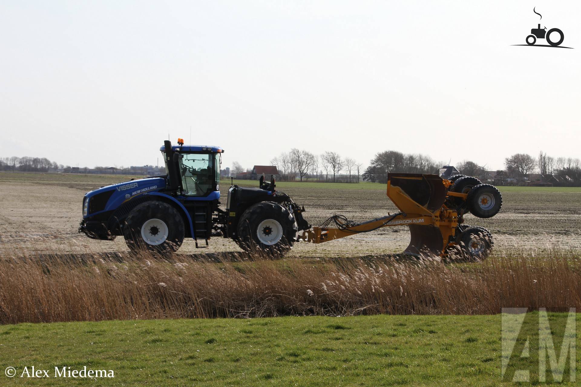 Kniktrekker New Holland T9.560 van Bulldozerbedrijf E. Visser