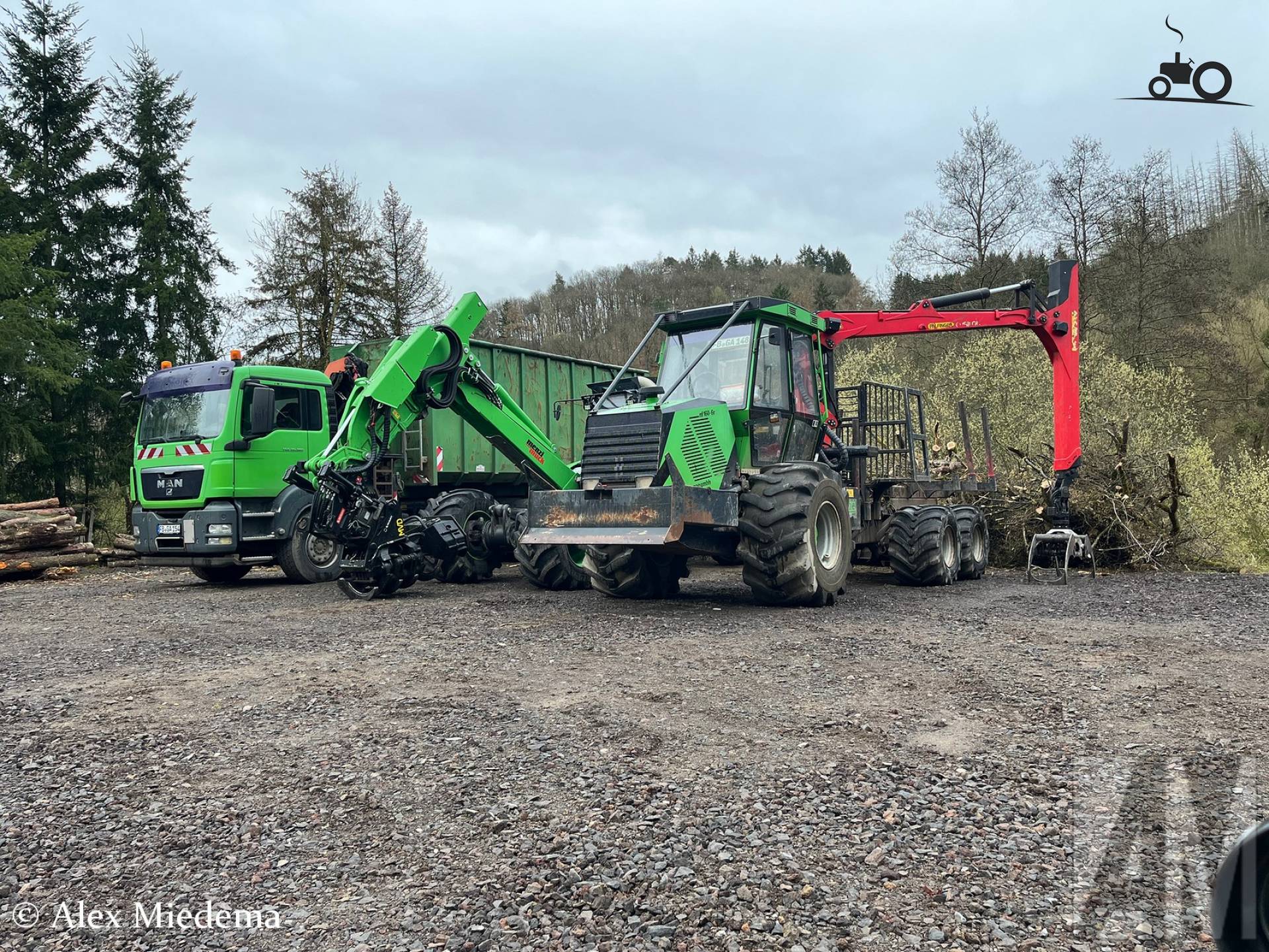 Noe nf160-6r, Menzi Muck en MAN TGS in de Eifel