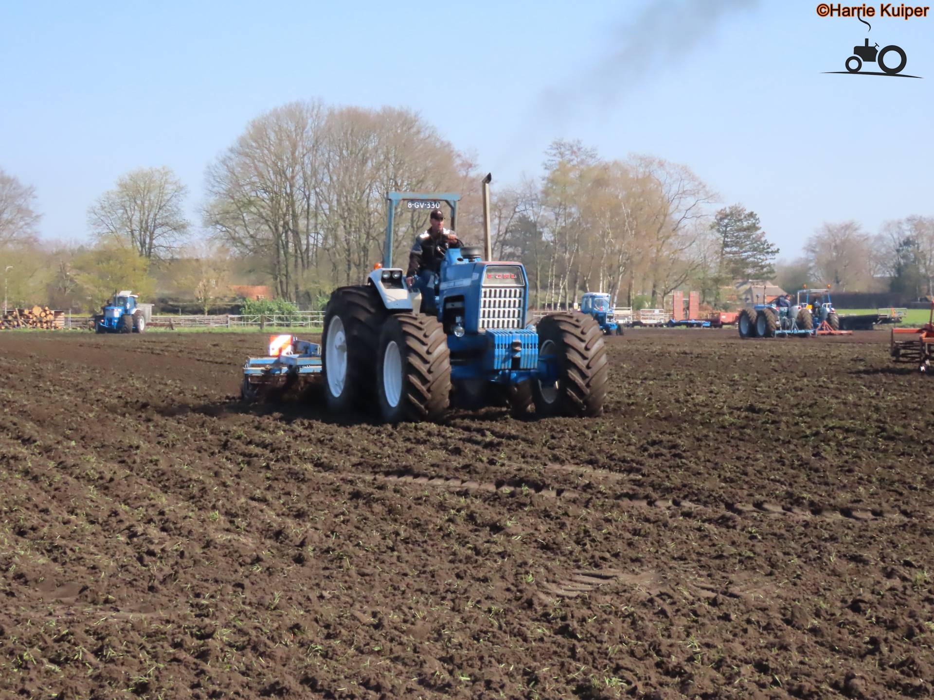 Ford 8000 - Laatste Updates, Foto's & Video's - Pagina 1