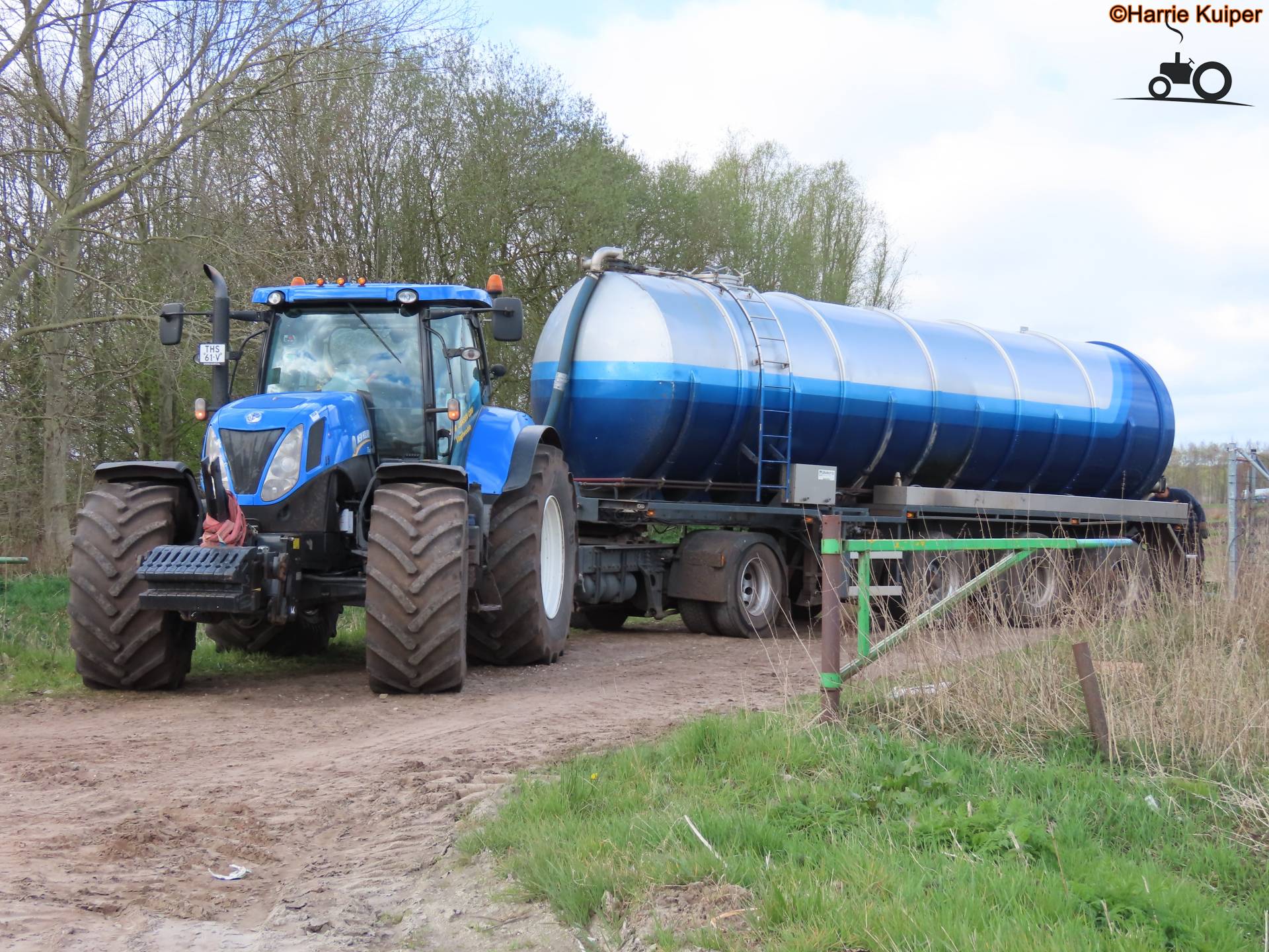 Tractor New Holland T7.235 op 10 april 2026
