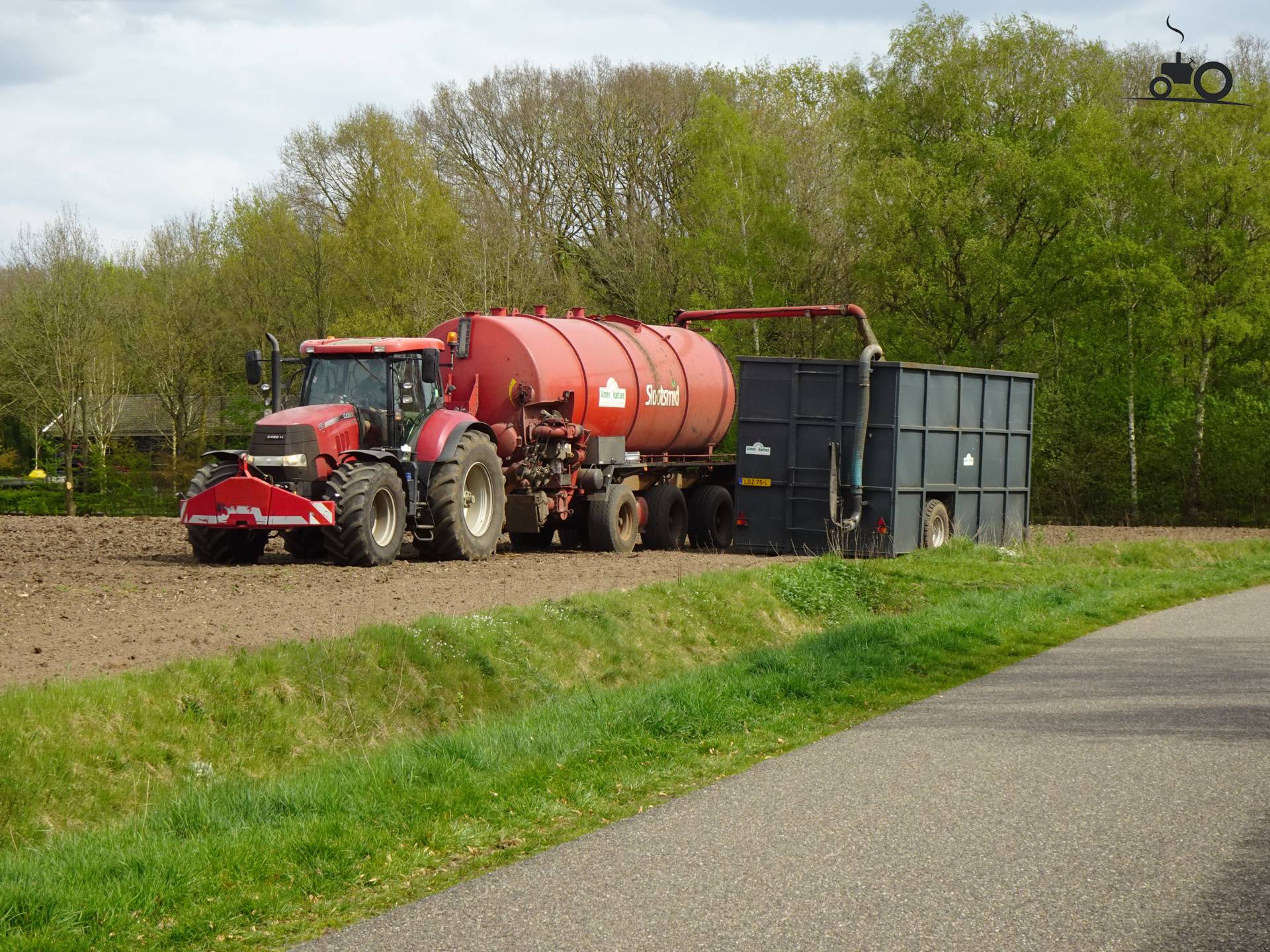 Case IH 185 van loonbedrijf Almens-Harfsen