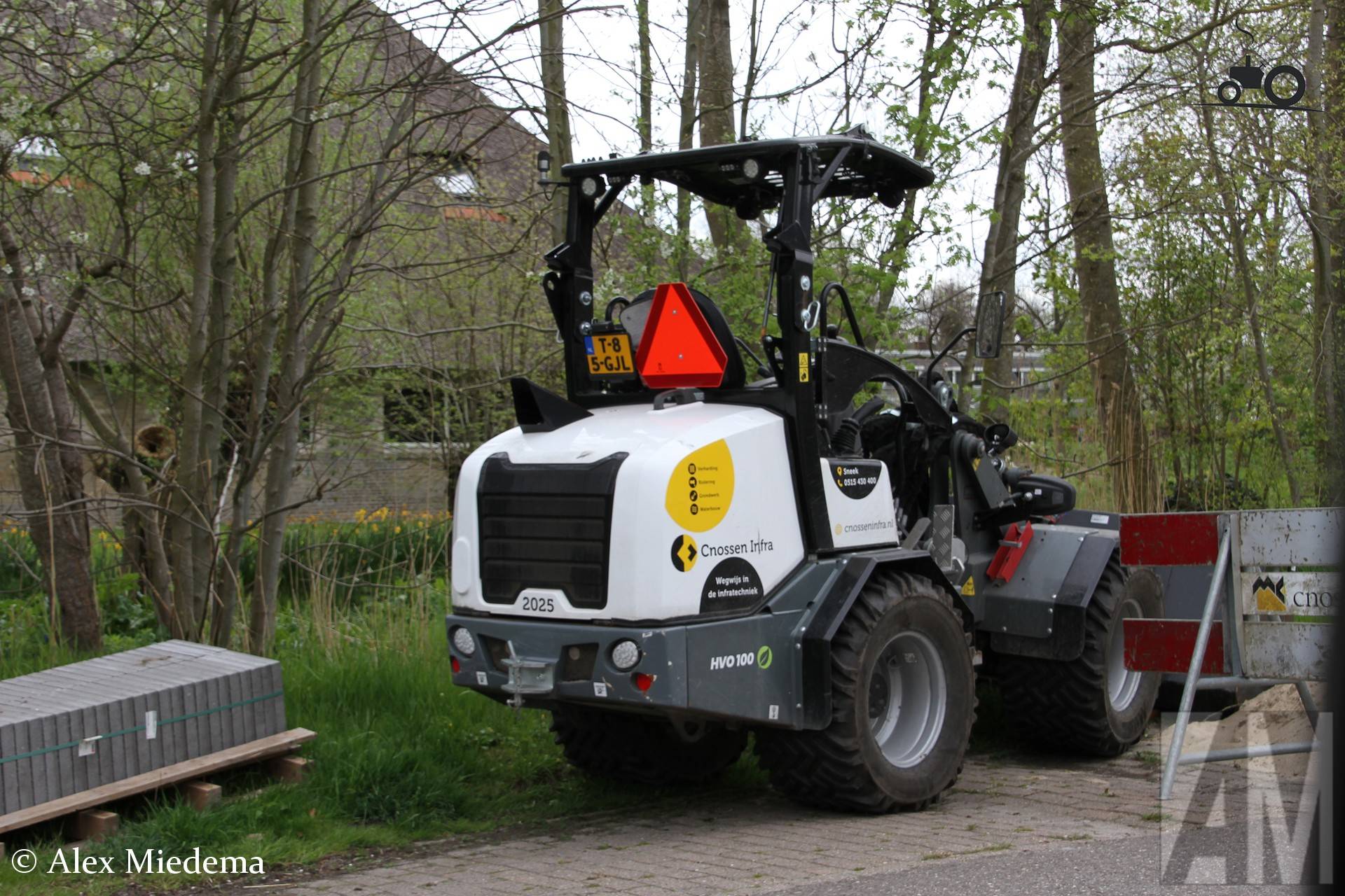 Giant G2700 van Cnossen Infra