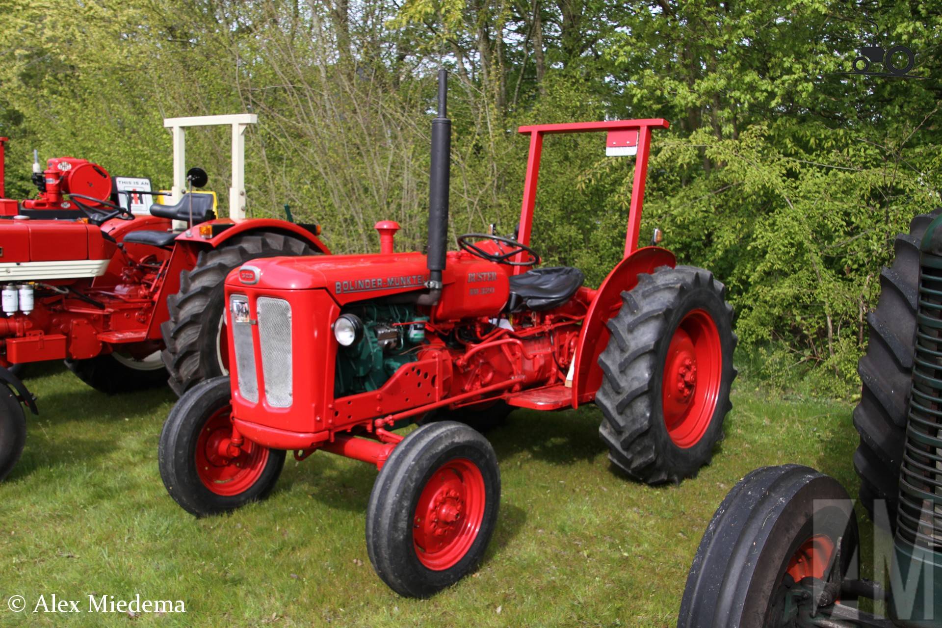 Bolinder Munktell Buster 320 Tractor