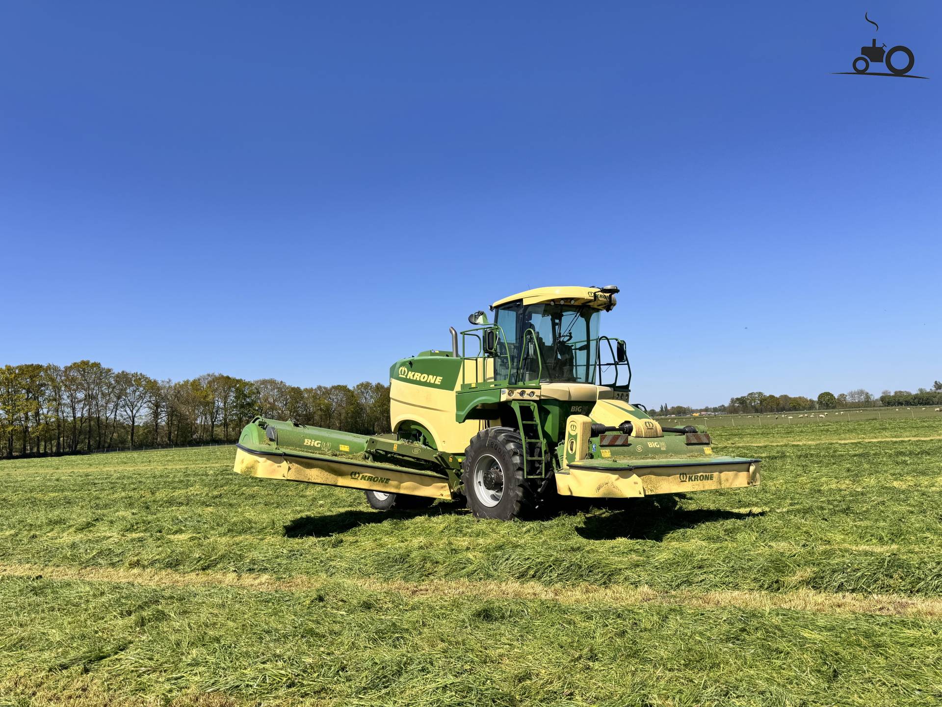 The Grass King Krone Big M 450
