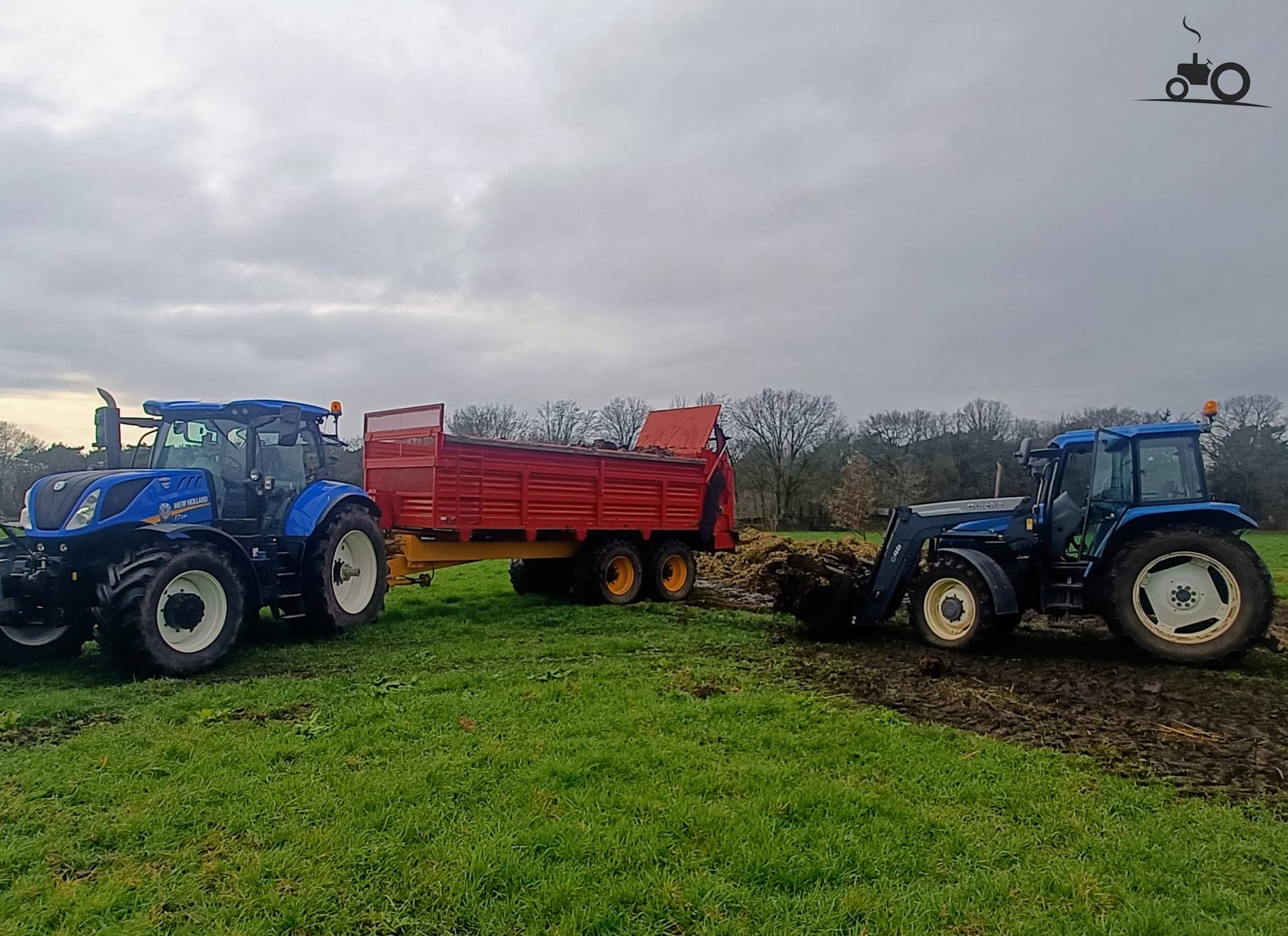 Tracteur TS 90 avec épandeur de fumier Schuitemaker