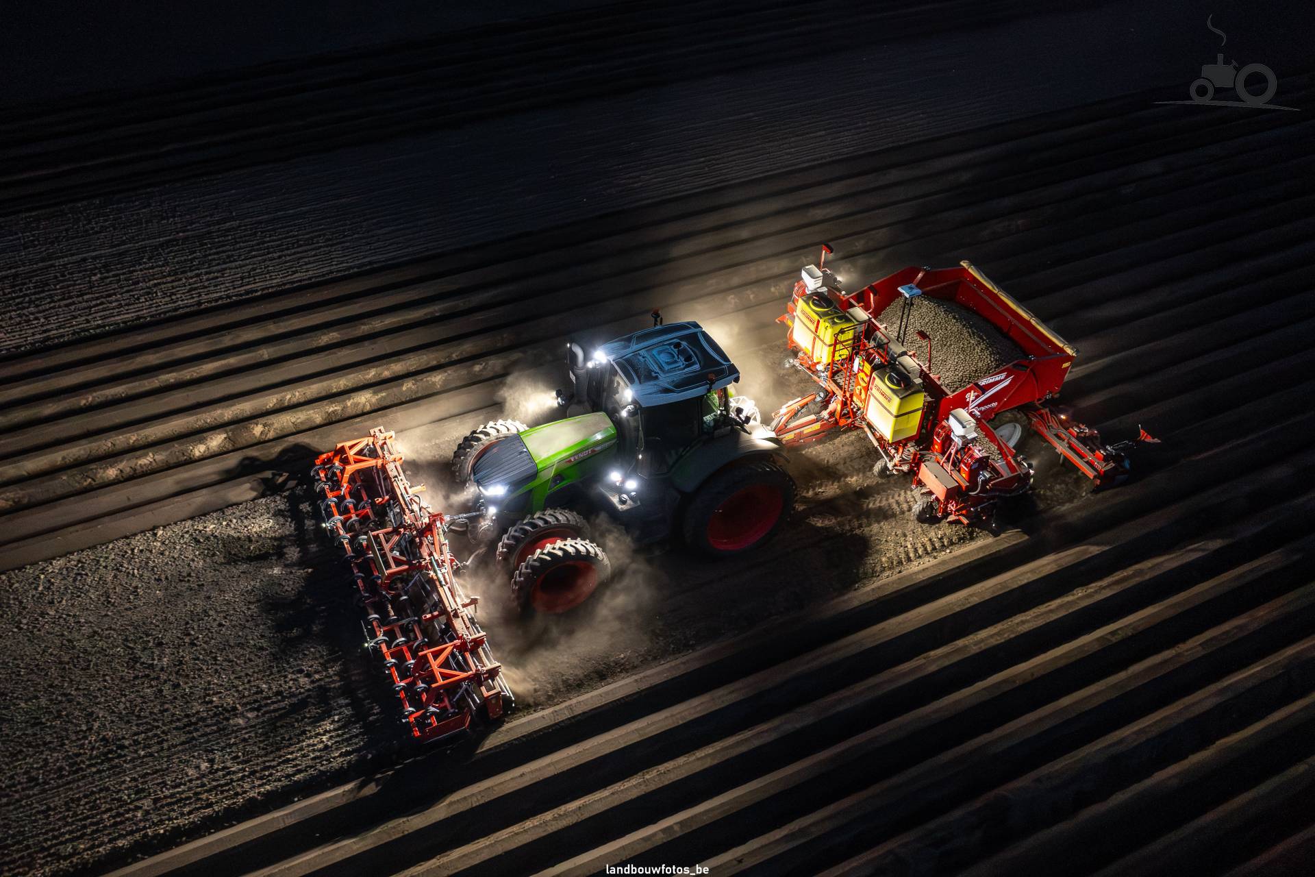 Van Den Borne Aardappelen met Fendt 936 en Grimme GL 860 Compacta