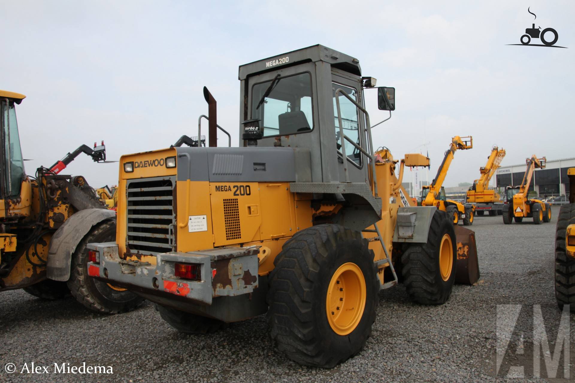 Daewoo Mega 200 shovel in Moerdijk