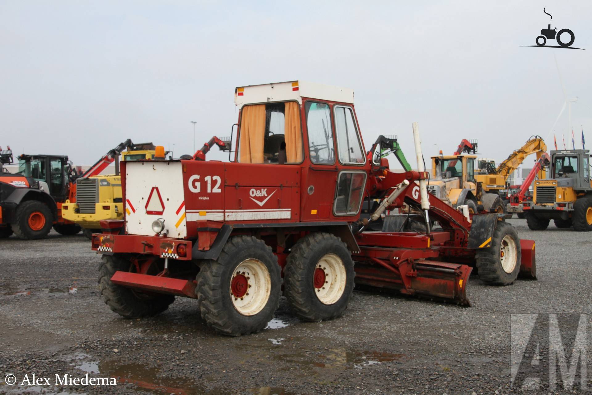 O & K G12 machine bij Benelux veiling