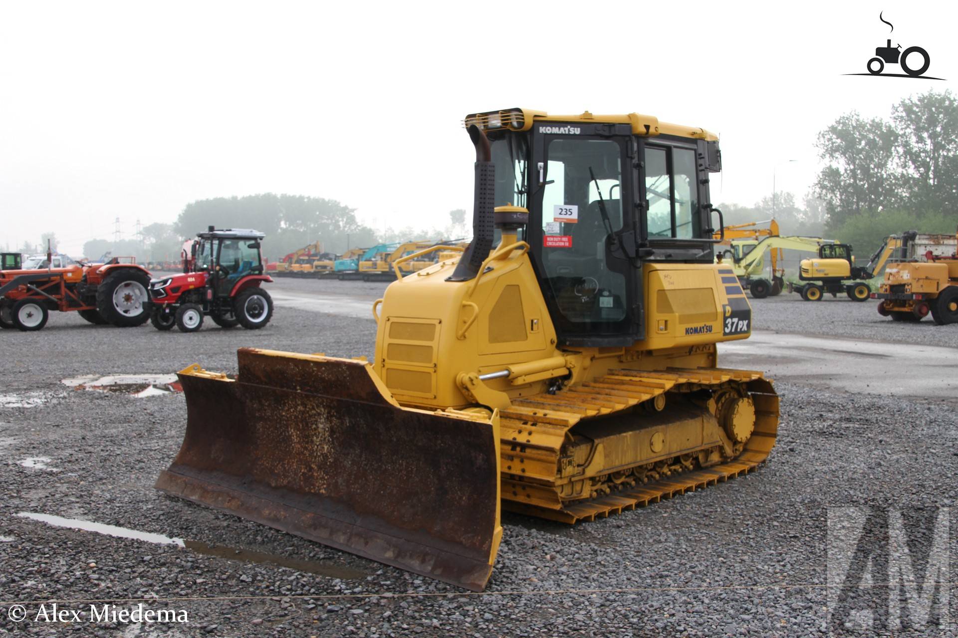 Komatsu D37PX-23 bulldozer uit 2017