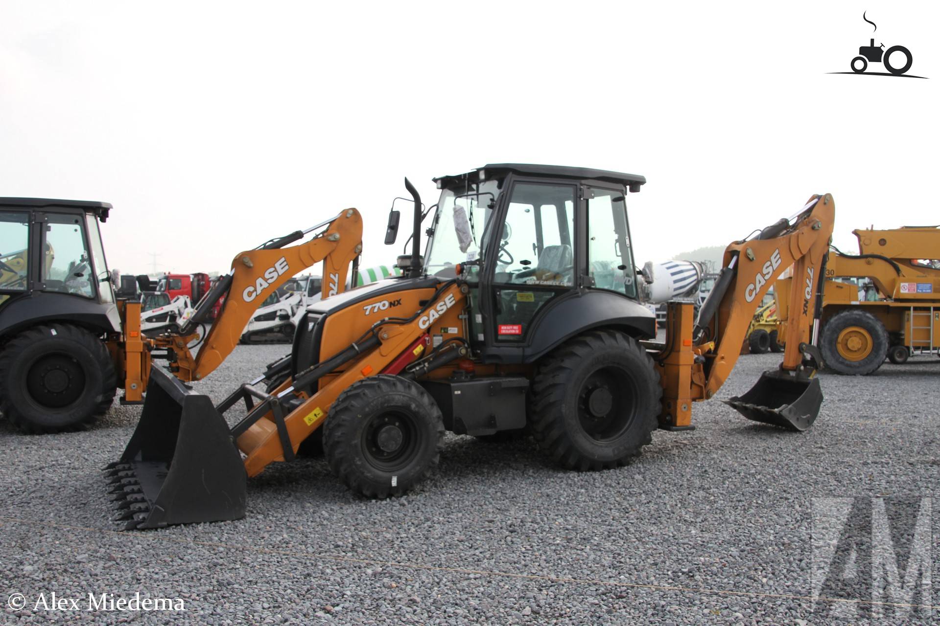Case 770NX graaflaadmachine op Benelux veiling
