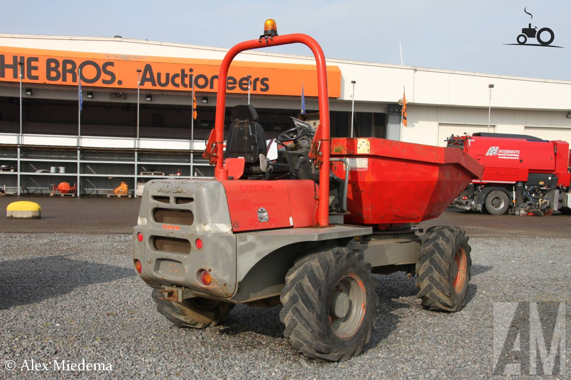 Ausa dumper op Ritchie Bros veiling Moerdijk