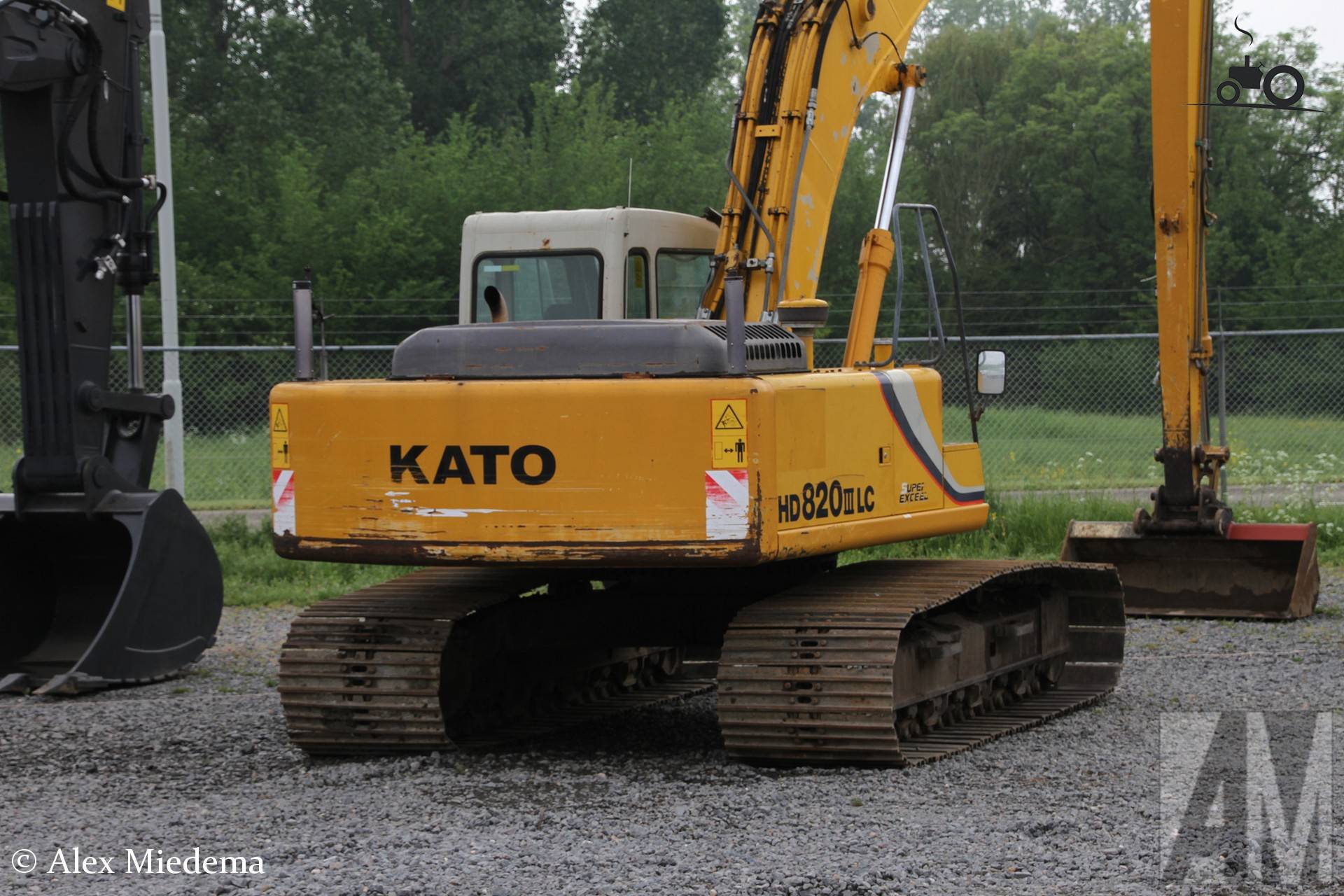 Kato HD820III-LC Rupsgraafmachine 2007