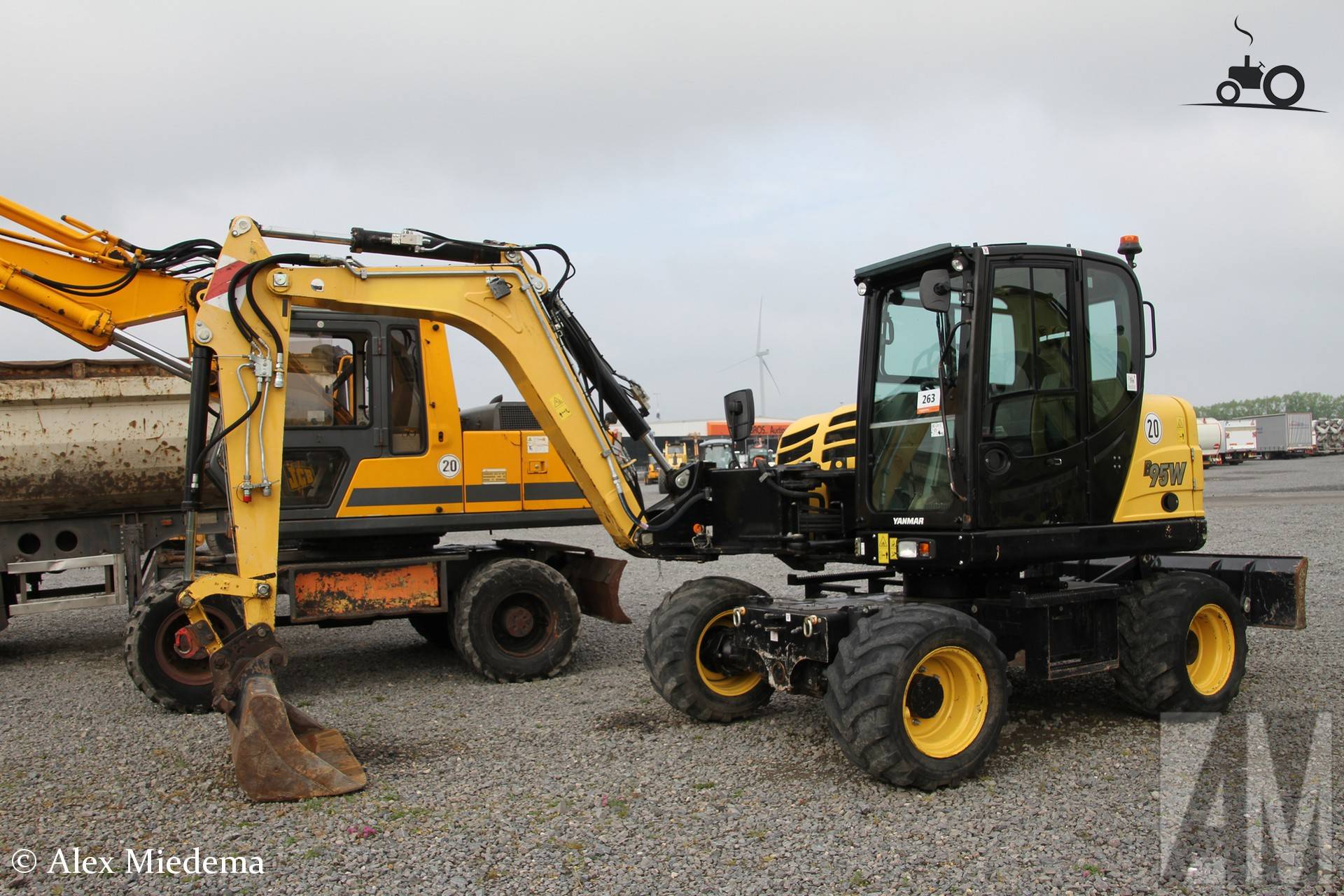 Yanmar B95W machine in Moerdijk