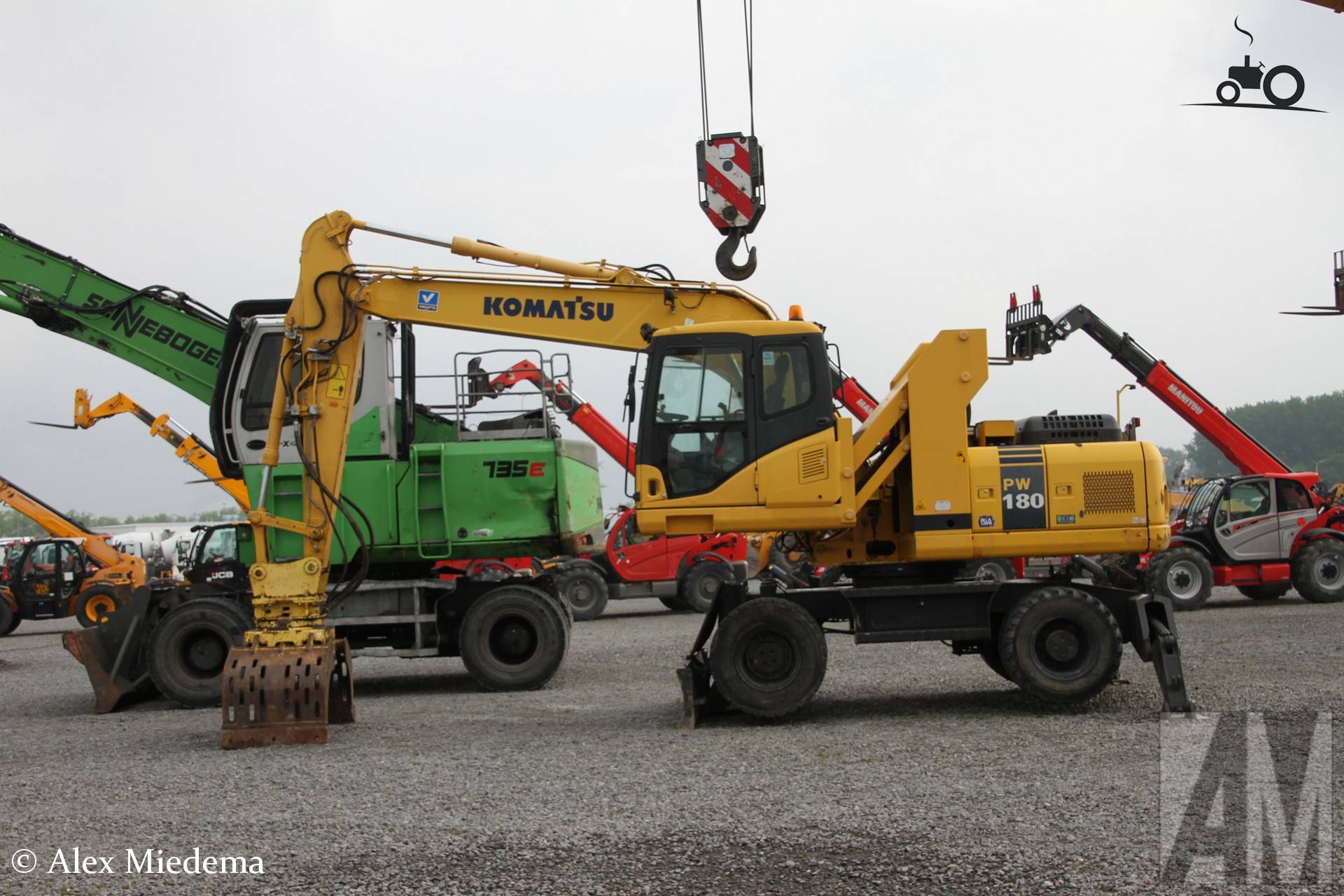 Komatsu PW180 overslagkraan