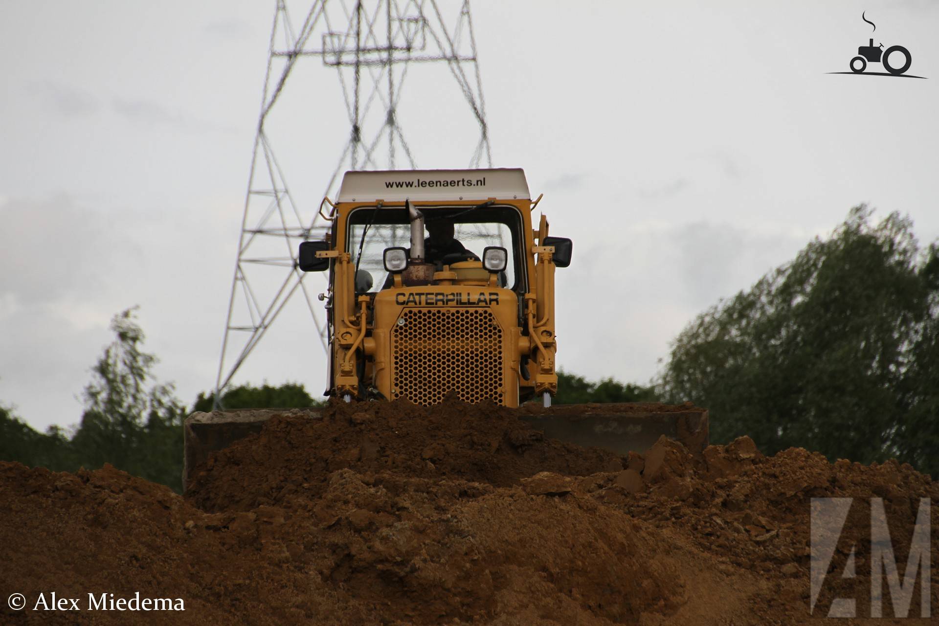 Caterpillar D4D bij Zandput De Dormelaar