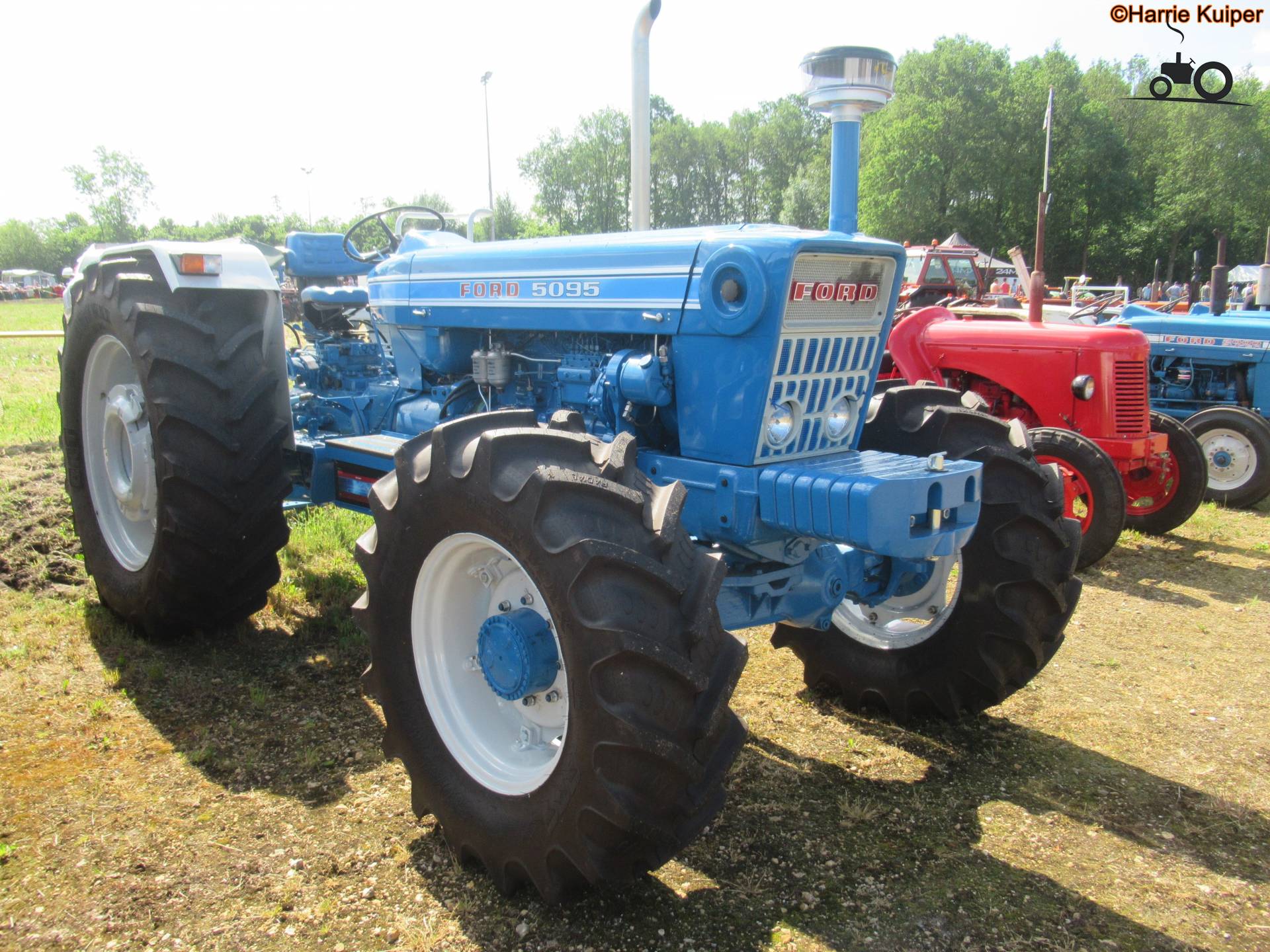 Ford 5095 Fanclub - Specificaties, Foto's, Reviews & Forum