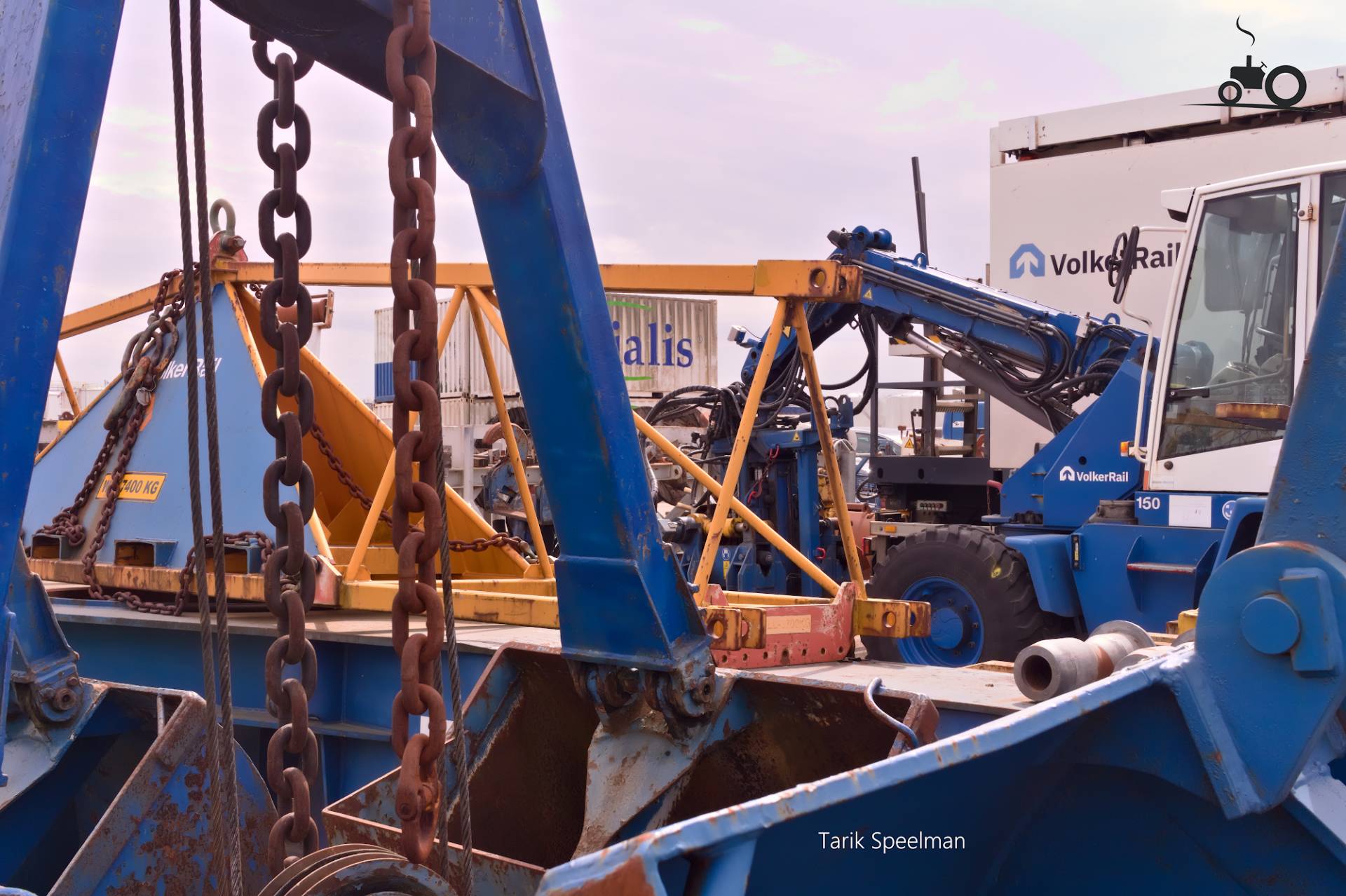 Ahlmann machine bij VolkerWessels in Dordrecht