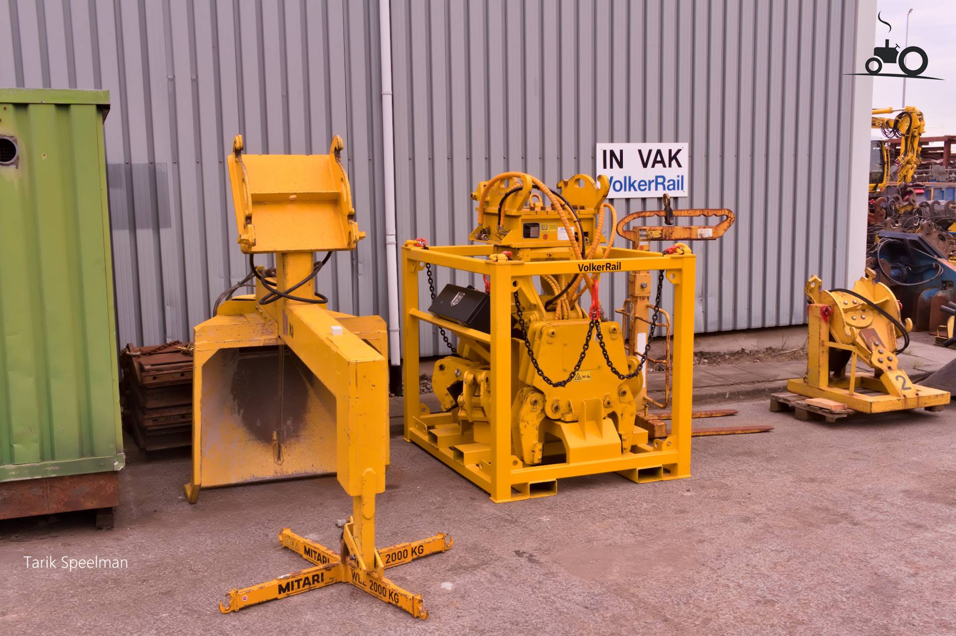 Hydraulische machine bij Volker Rail in Dordrecht