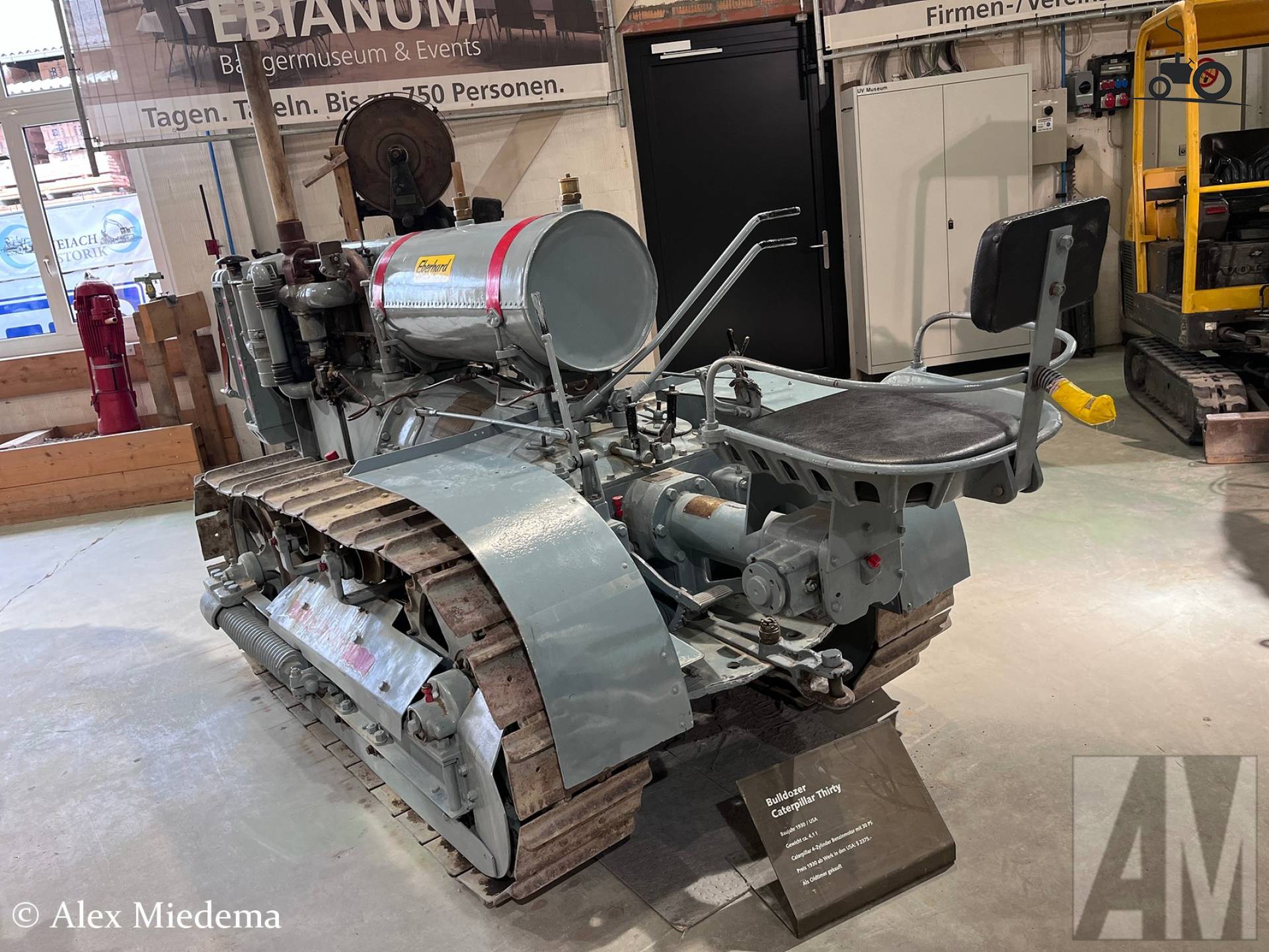 Cat Thirty met 4-cilinder benzinemotor uit 1930