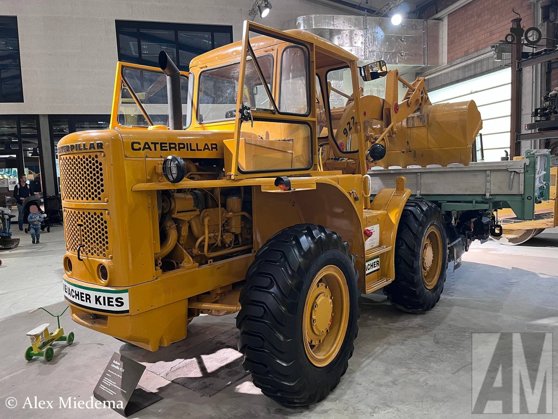 Caterpillar 922B bij Ebianum Baggermuseum