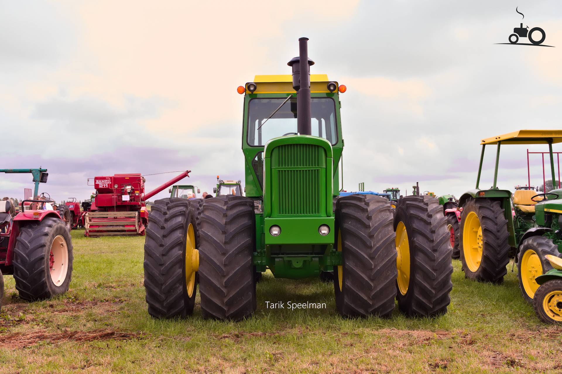 John Deere 7520 trekker in Hensbroek