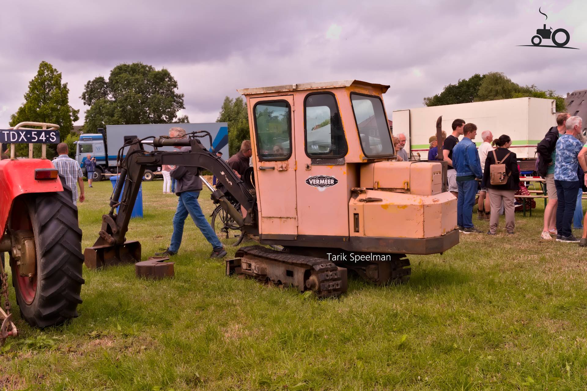 Vermeer Minikraan graafmachine in Hensbroek