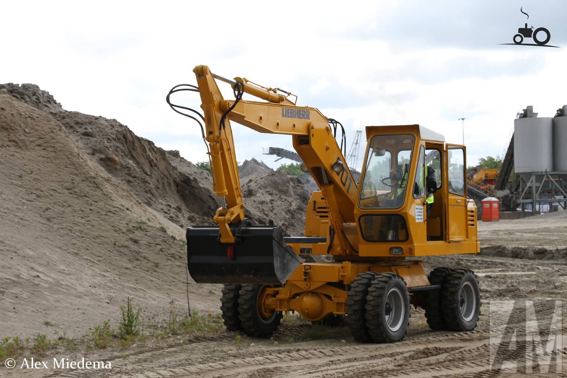 Liebherr 901 bij Zandput De Dormelaar Markelo