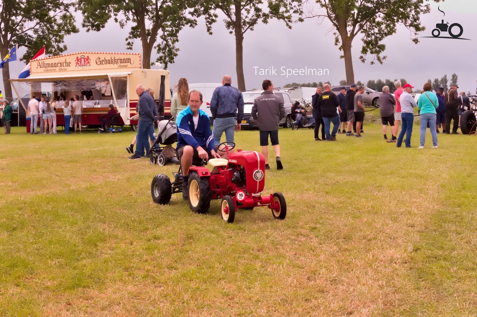 Realistische replica op schaal van een Allgaier tractor