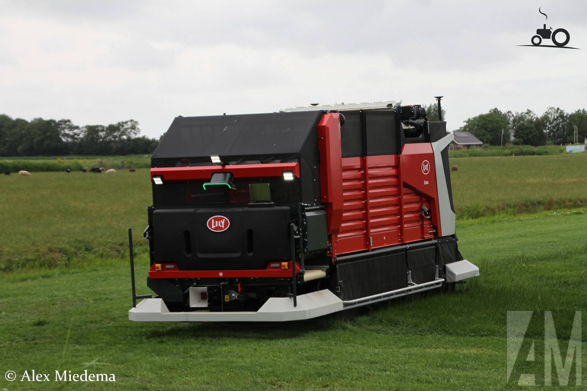 Lely Exos maaien en bemesten op grasland