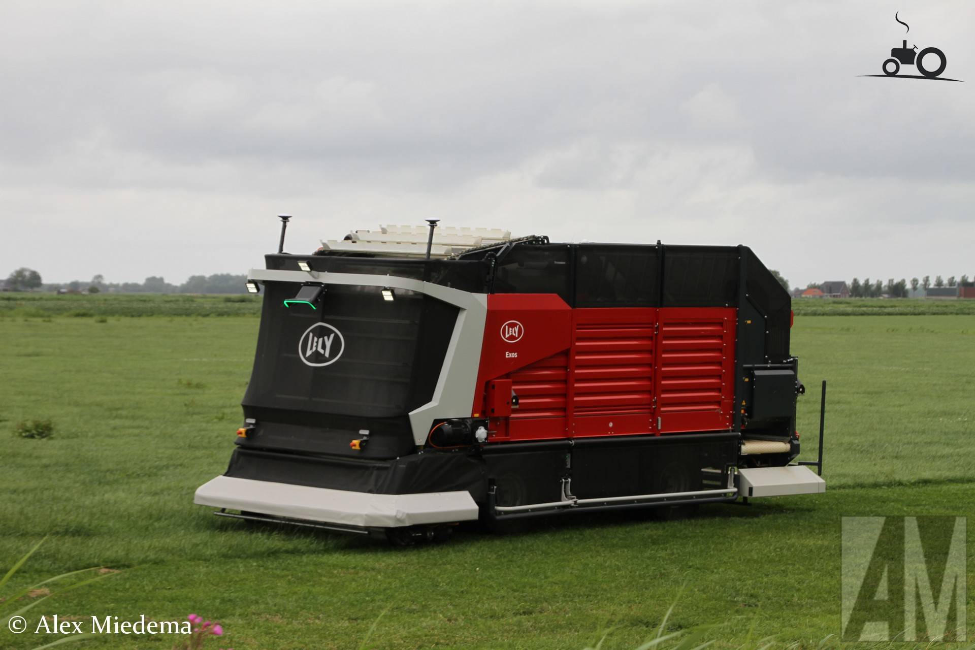 Autonome Lely Exos grasoogstmachine