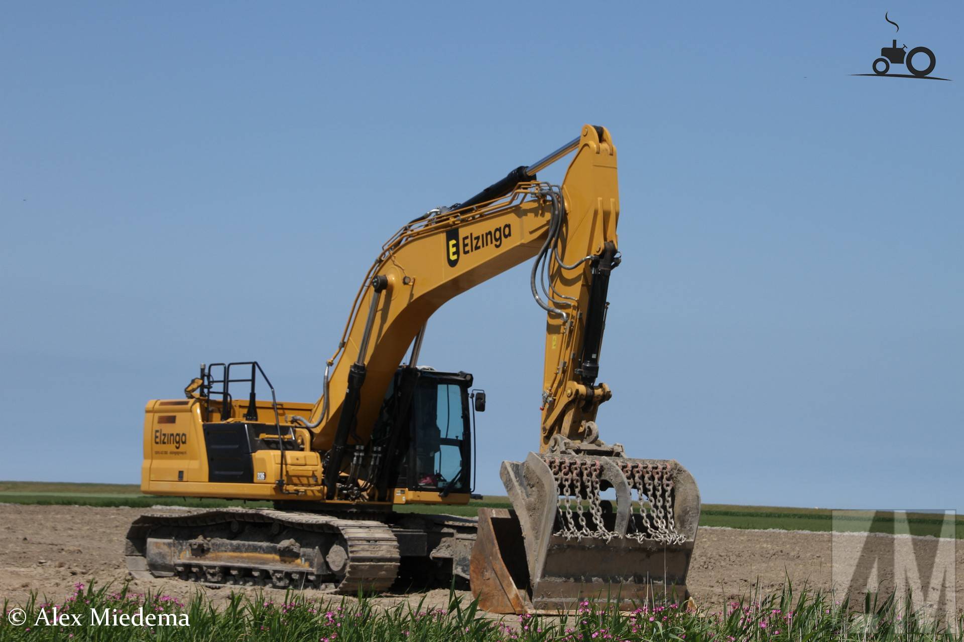 Caterpillar 336 van Elzinga bij Lauwersoog