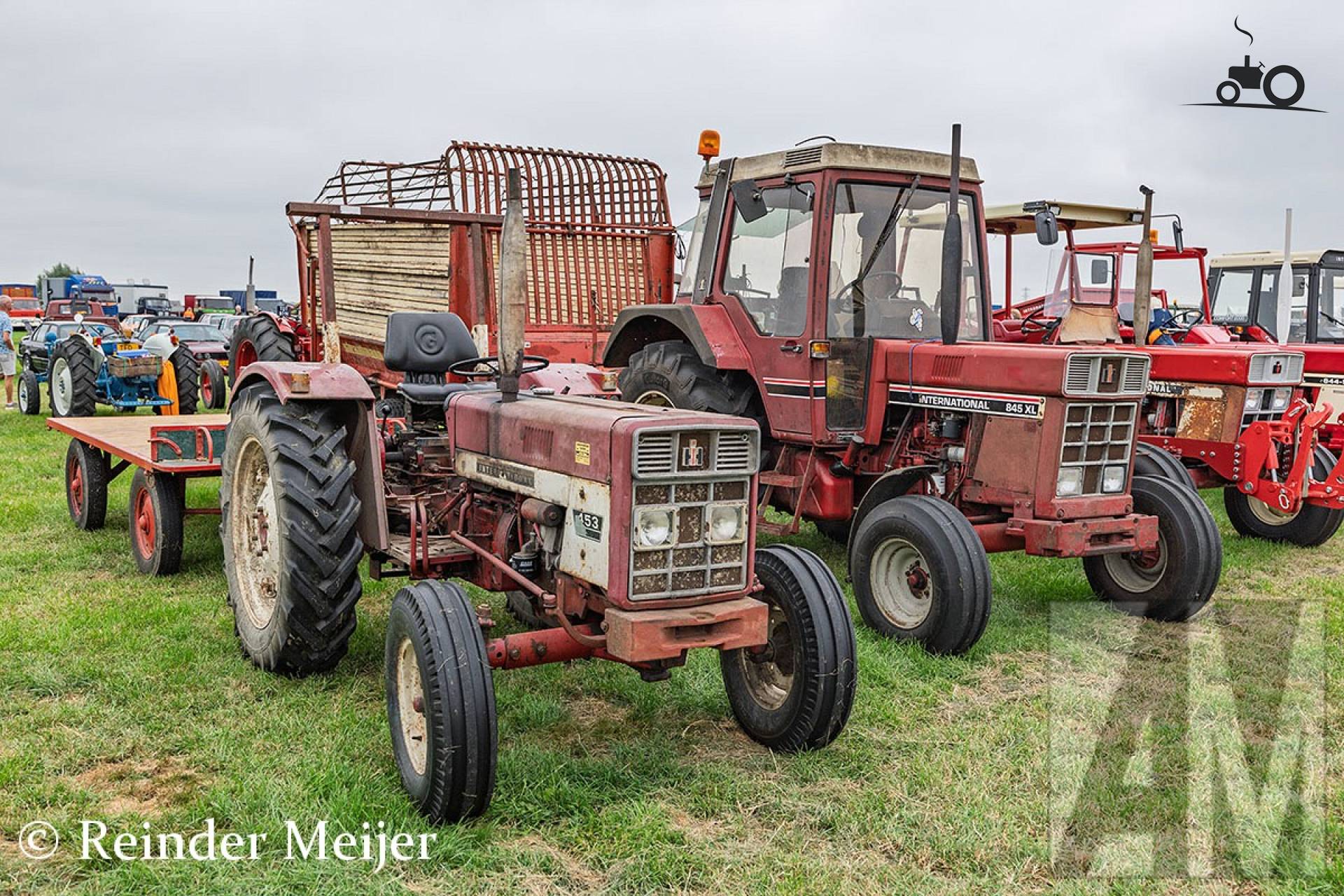 International 453 en 845 XL