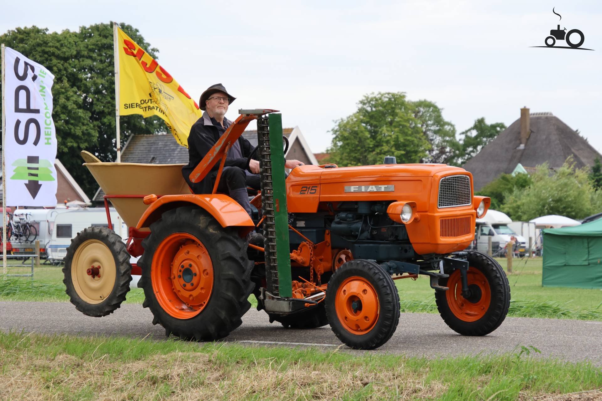 Fiat 215 op Historisch Festival in Hensbroek